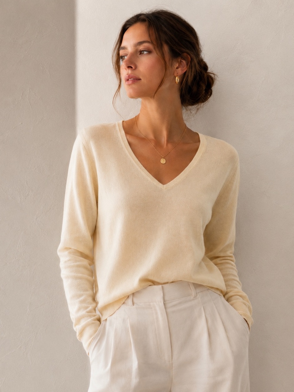 100% Wool Minimalist V-Neck Sweater Made in Portugal M